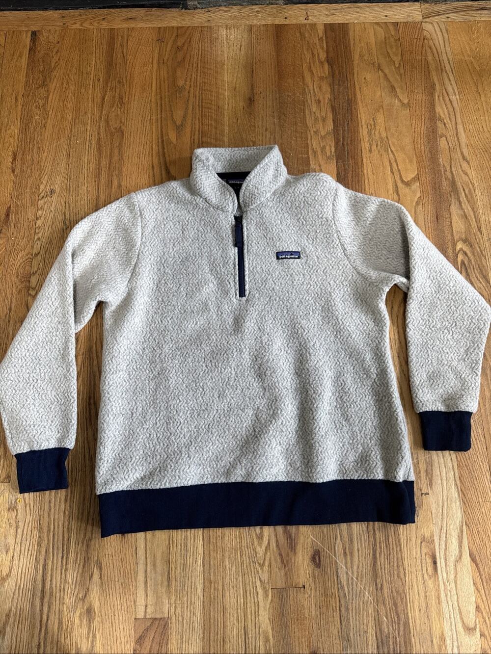 Men’s Patagonia Partial Zip Woolyester Pullover Sweater Size Medium